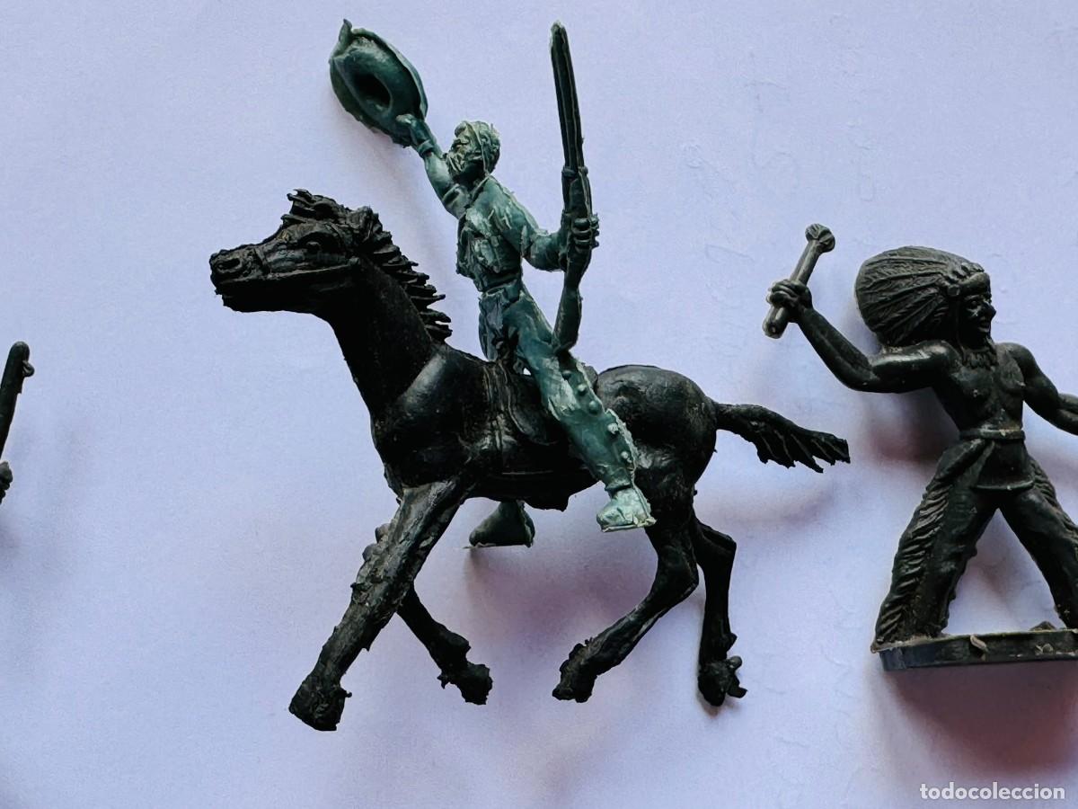 Figuras de goma y PVC: FIGURAS PLASTICO INDIOS Y VAQUERO A CABALLO - Foto 2