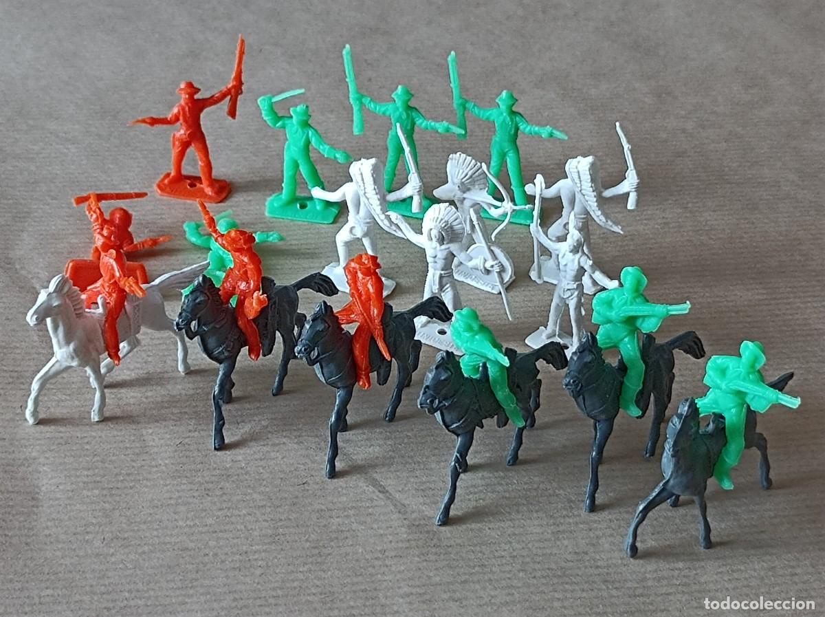 Figuras de goma y PVC: FIGURAS MINI OESTE COMANSI - Foto 1