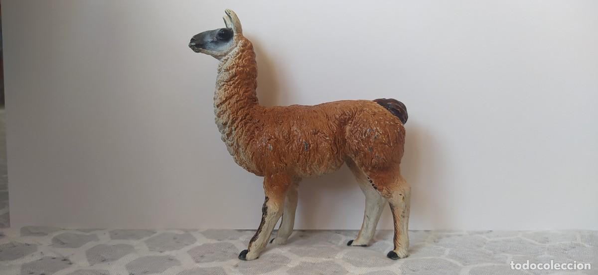 Figuras de Goma y PVC: LLAMA PVC DE PAPO 2011