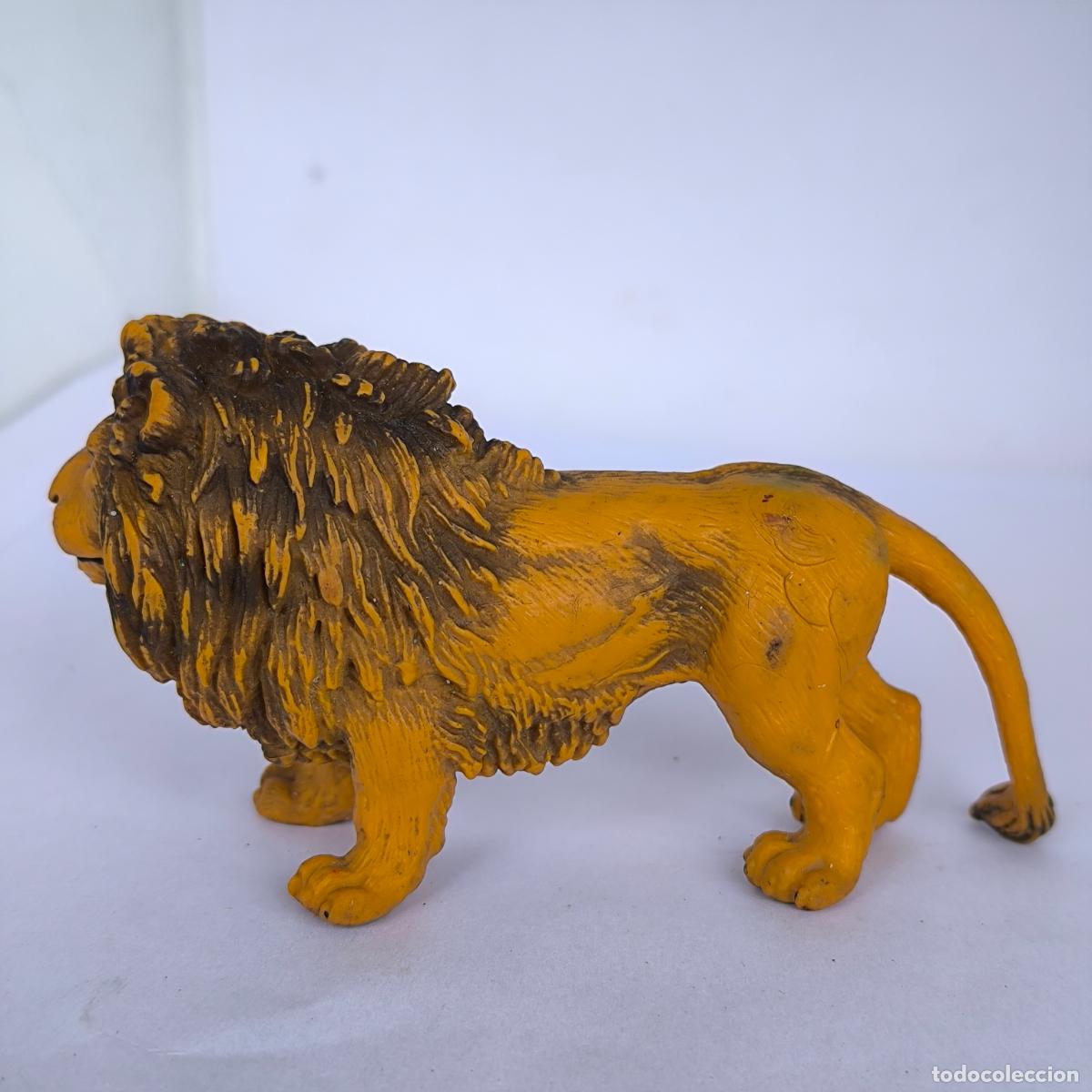 Figuras de goma y PVC: Antiguo Le&oacute;n Schleich - Foto 4