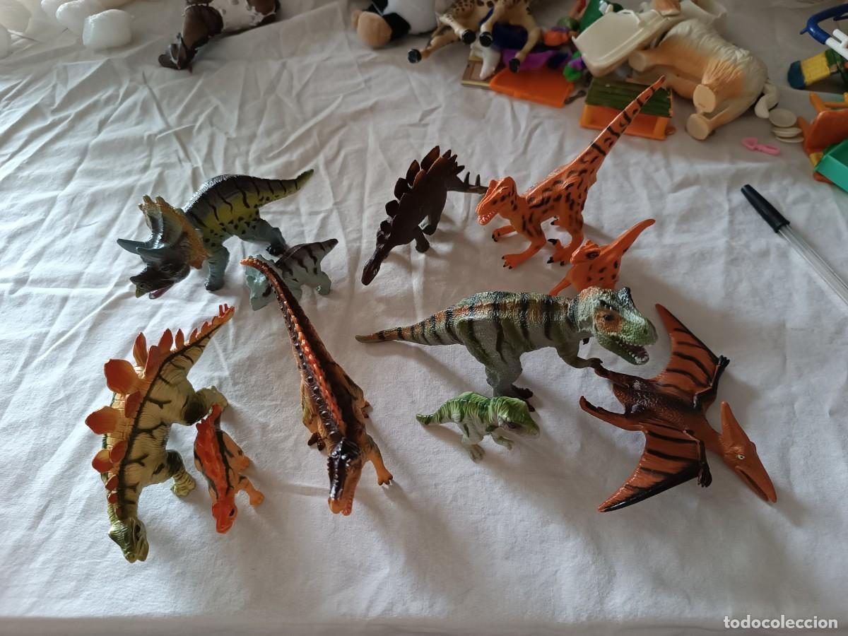 Figuras de goma y PVC: Dinosaurios surtidos - Foto 2
