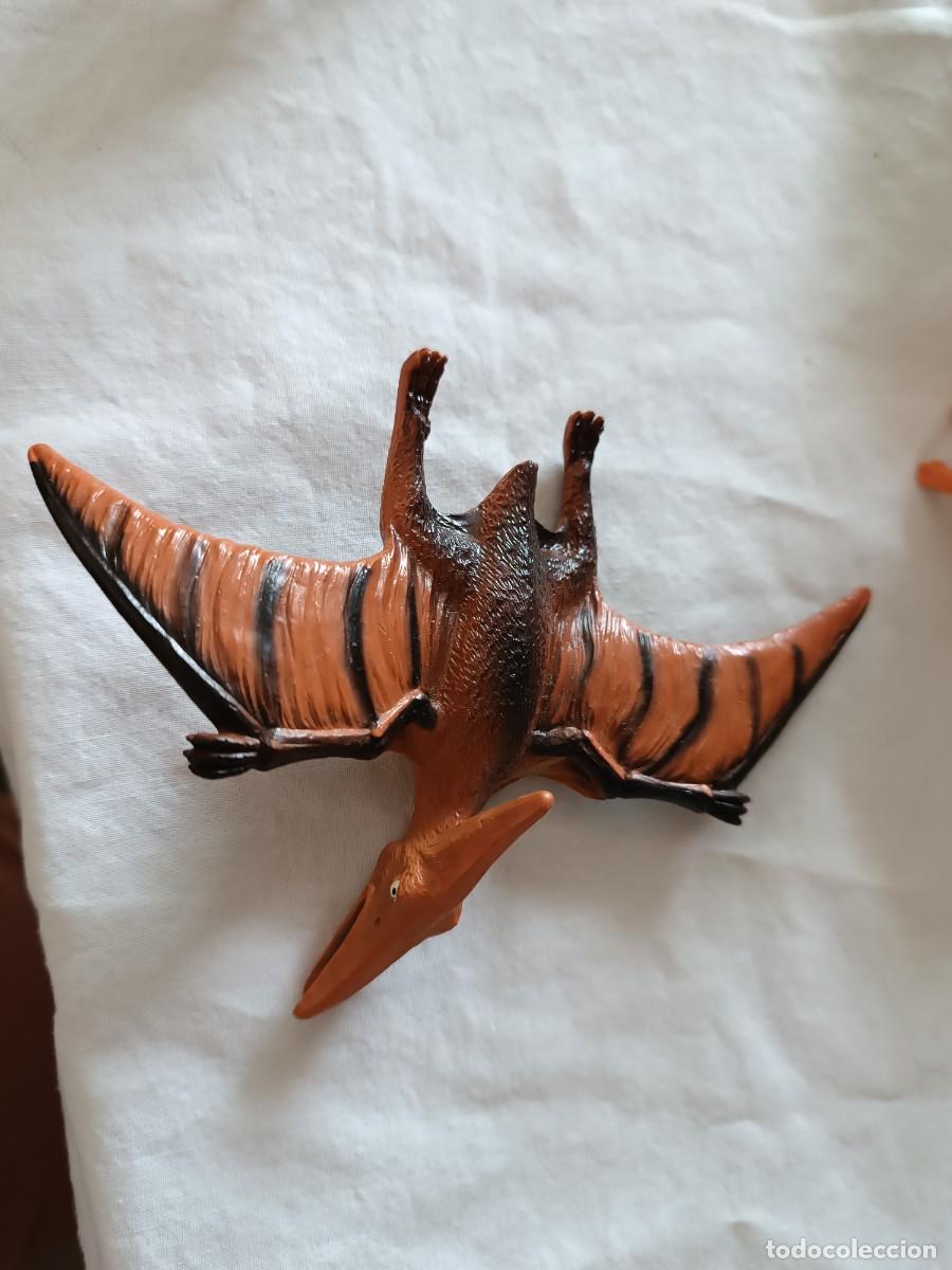 Figuras de goma y PVC: Dinosaurios surtidos - Foto 3