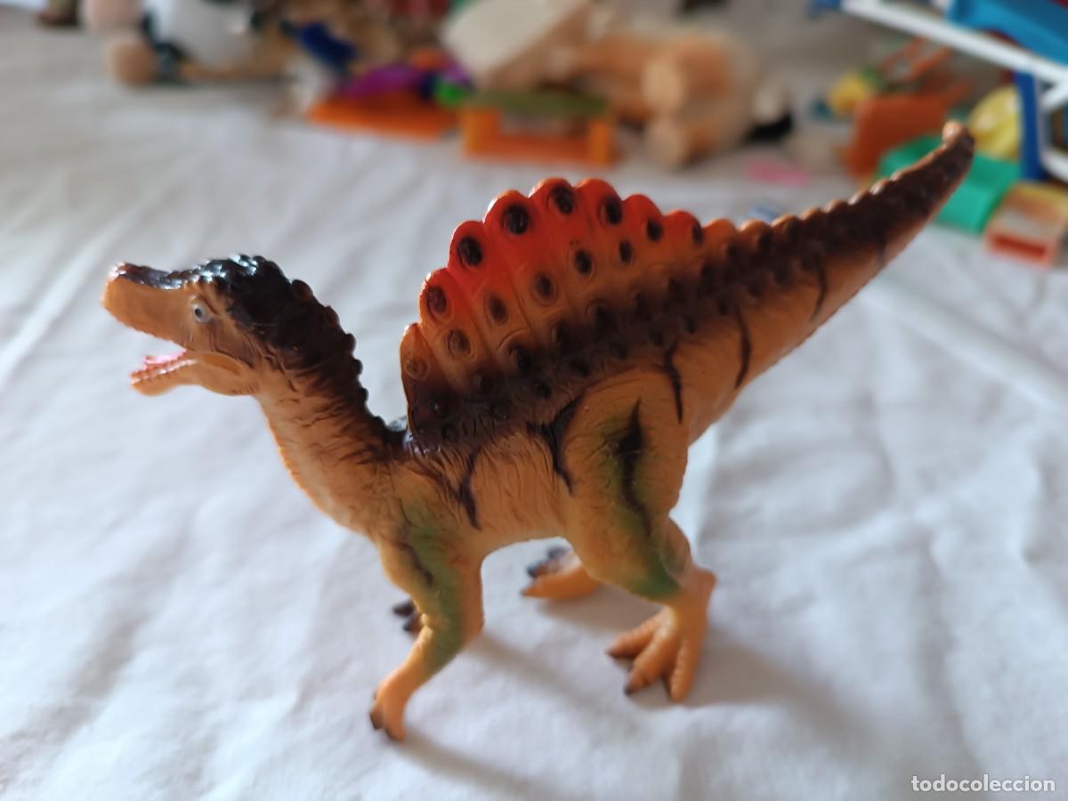 Figuras de goma y PVC: Dinosaurios surtidos - Foto 6