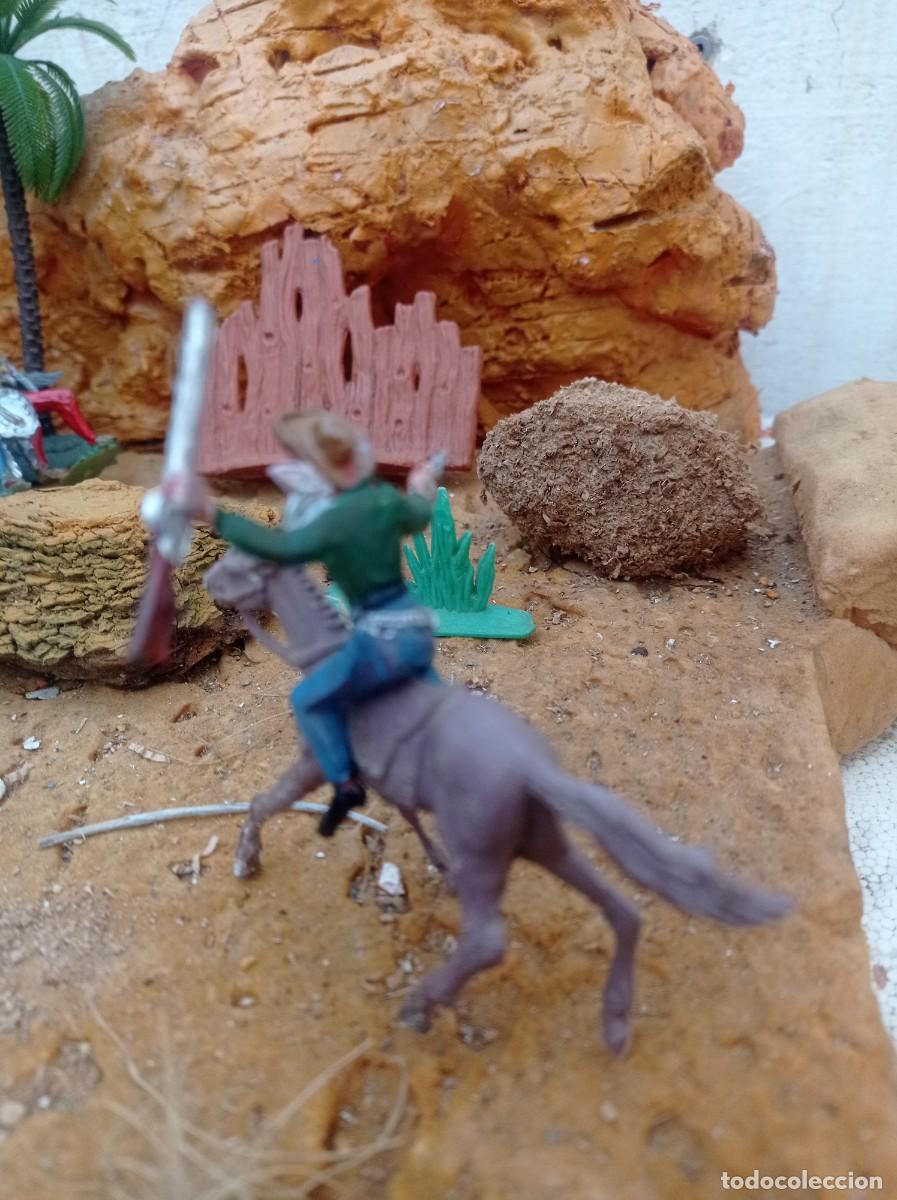 Figuras de goma y PVC: Vaquero y caballo de comansi - Foto 2