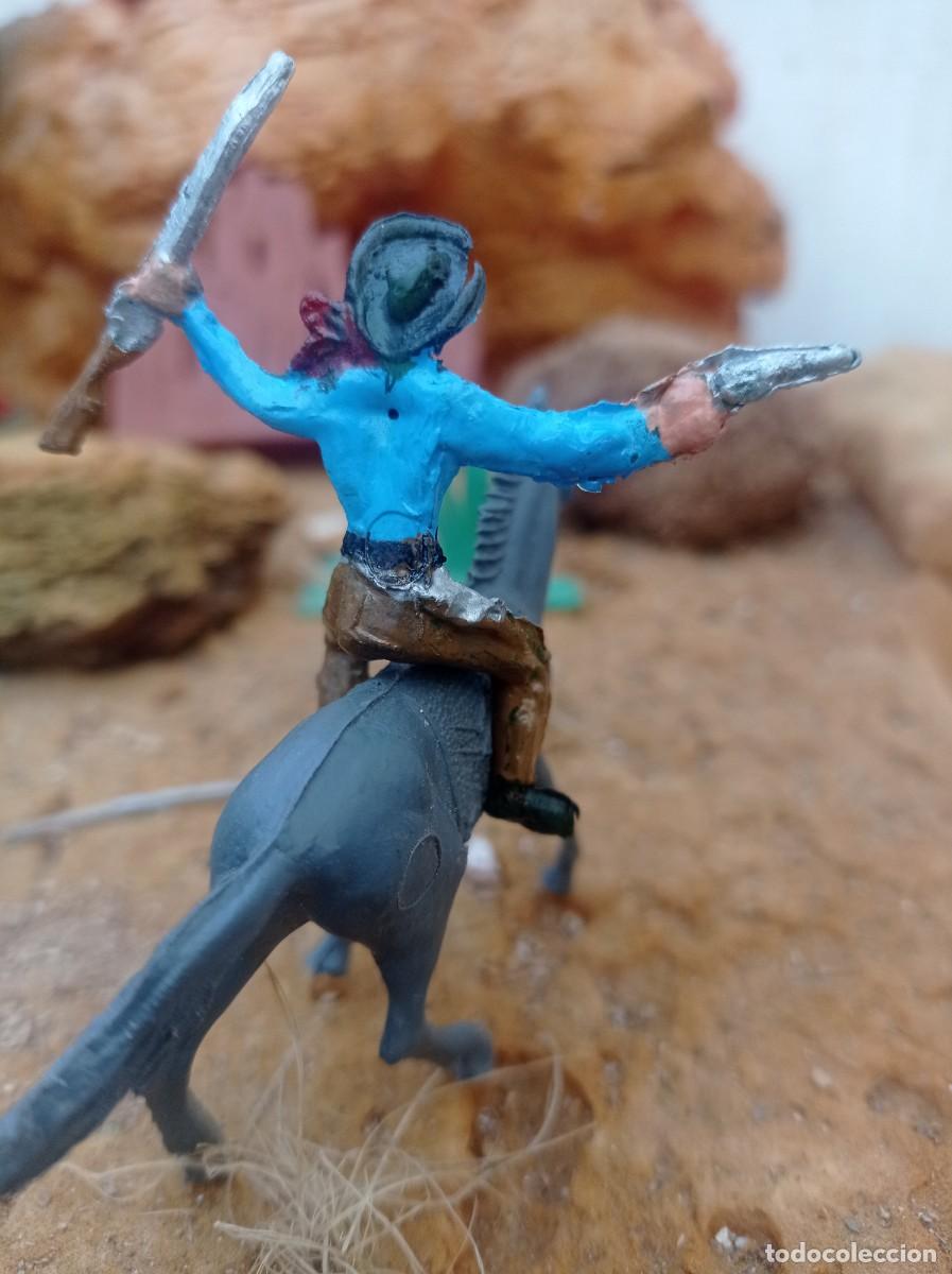 Figuras de goma y PVC: Vaquero y caballo de comansi - Foto 2