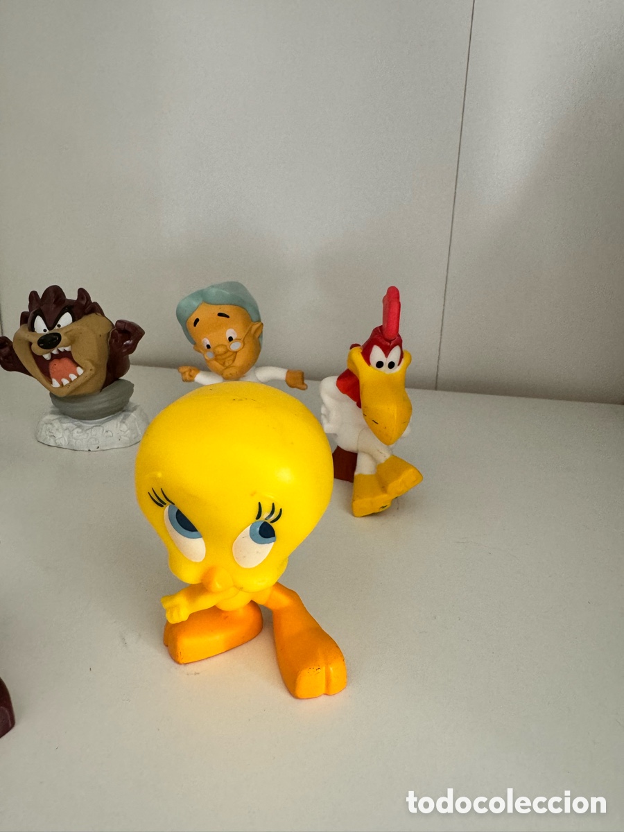 Figuras de goma y PVC: Lote figuras Warner Bros - Foto 3