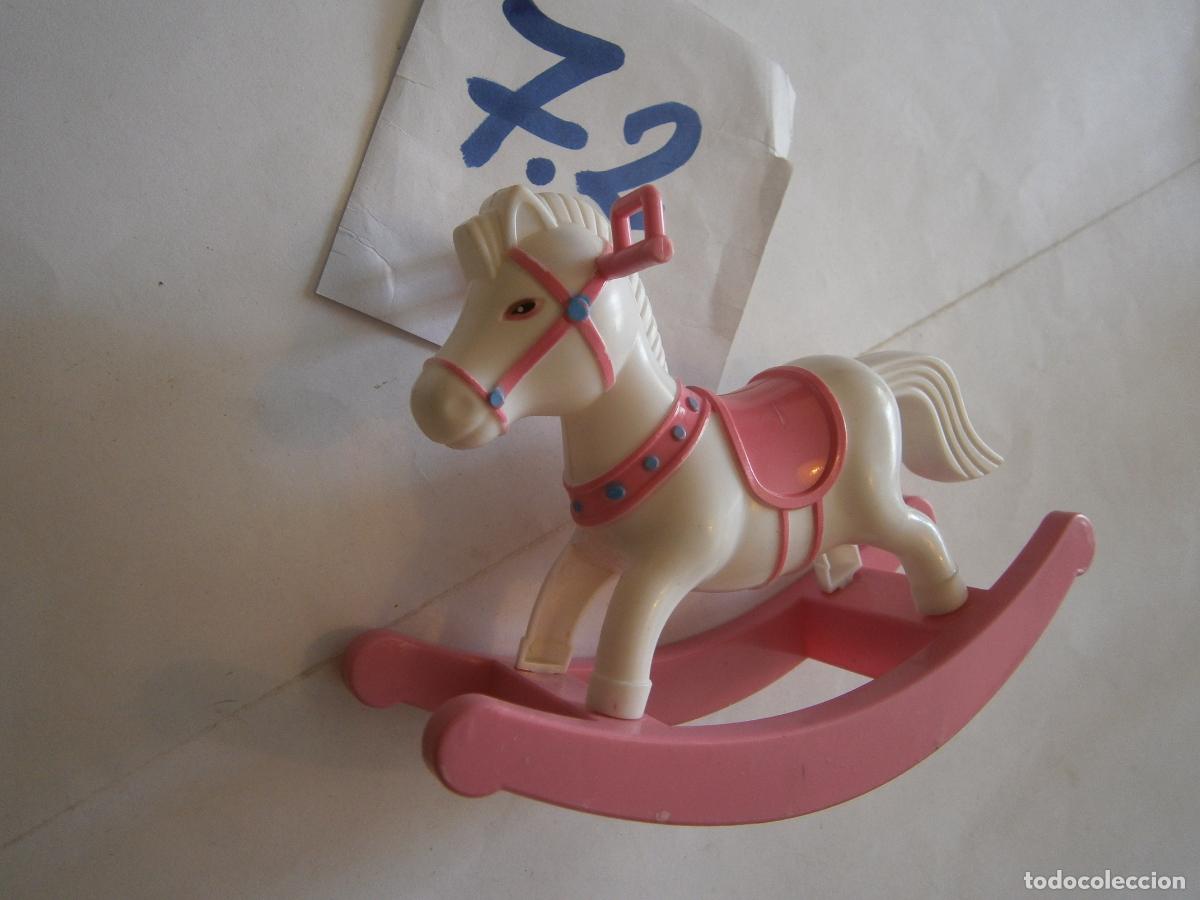 Figuras de goma y PVC: CABALLO BALANCIN +- 12 CM - Foto 1