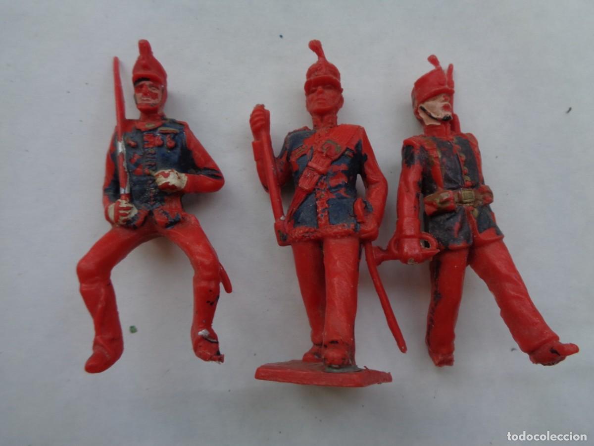 Figuras de Goma y PVC: LOTE DE &middot; ANTIGUAS FIGURAS DE PLASTICO DEL EJERCITO ESPA&Ntilde;OL : INFANTERIA DE LINEA. &iexcl; DEFECTUOSAS !