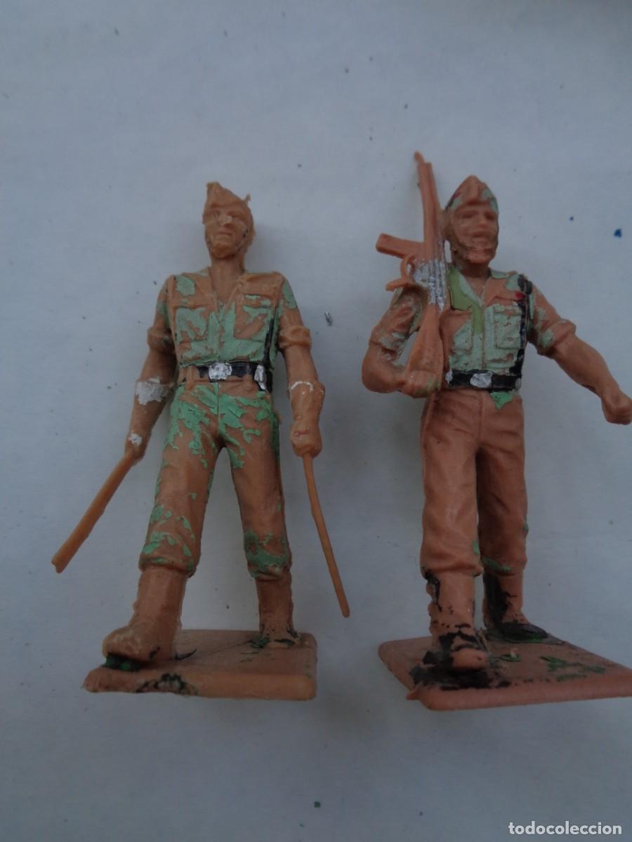 Figuras de goma y PVC: LOTE DE 2 ANTIGUAS FIGURAS DE PLASTICO DEL EJERCITO ESPA&Ntilde;OL : LA LEGION