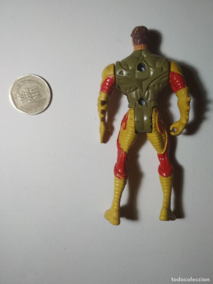 Figuras de goma y PVC: Figura bootleg Robin DC rareza - Foto 2