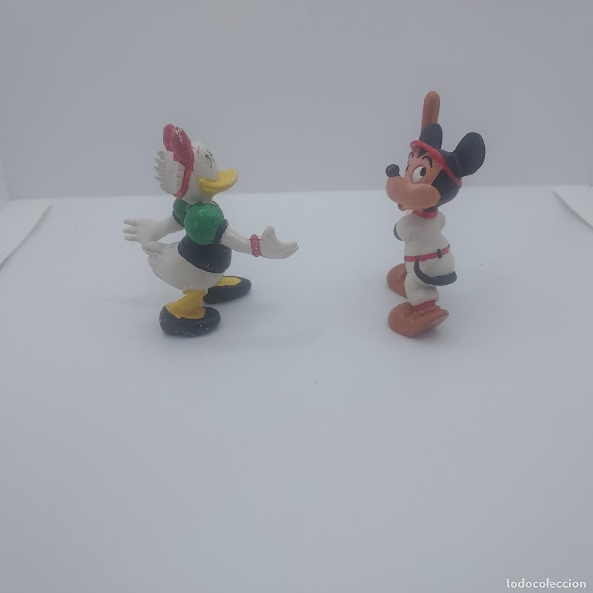 Figuras de goma y PVC: 2 Figuras pvc Mickey daisy - Foto 2