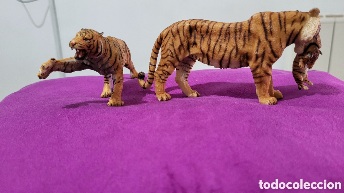 Figuras de goma y PVC: Figuras colecci&oacute;n tigres - Foto 2