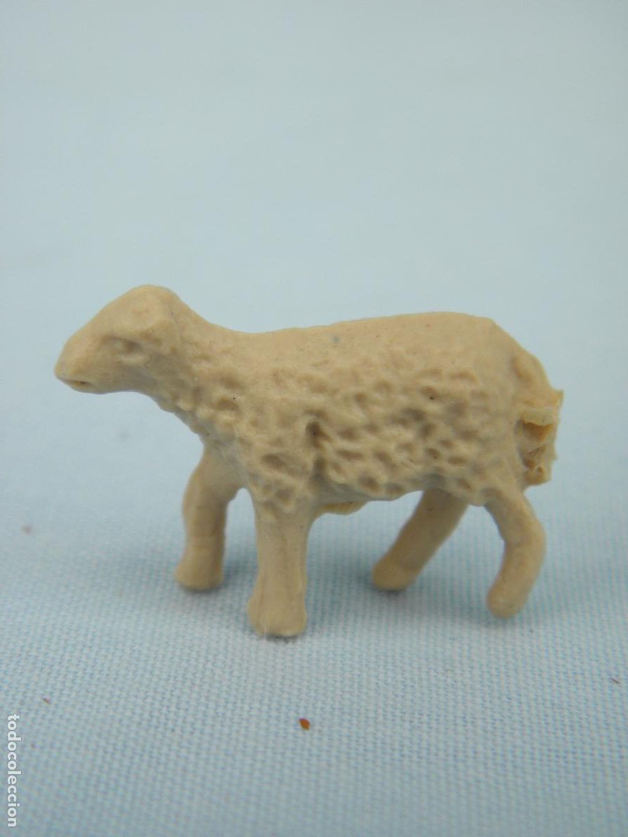Figuras de Goma y PVC: Antigua figura Oveja en miniatura para dioramas