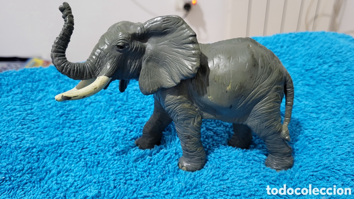 Figuras de goma y PVC: Figura colecci&oacute;n Elefante Papo
