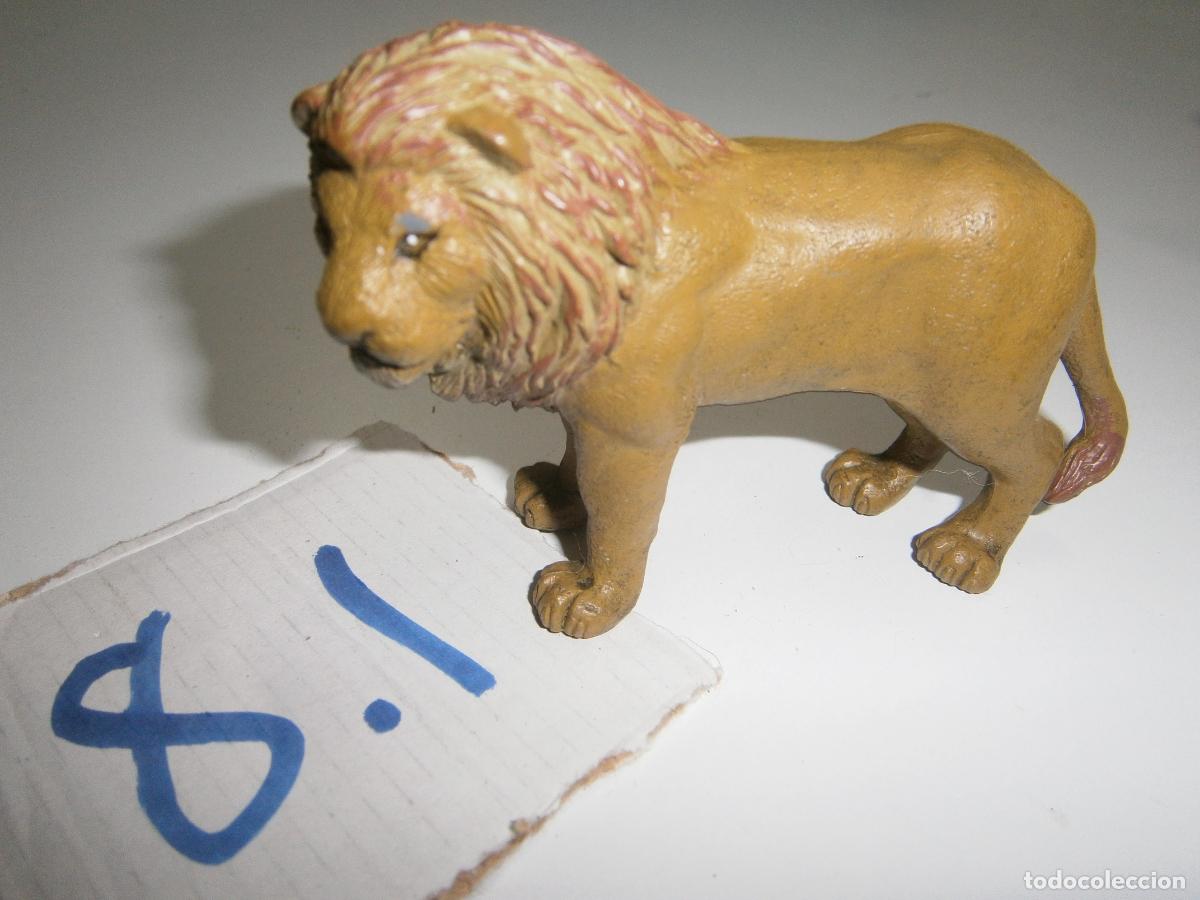 Figurines en Caoutchouc et PVC: FIGURA DE GOMA O PVC - LEON