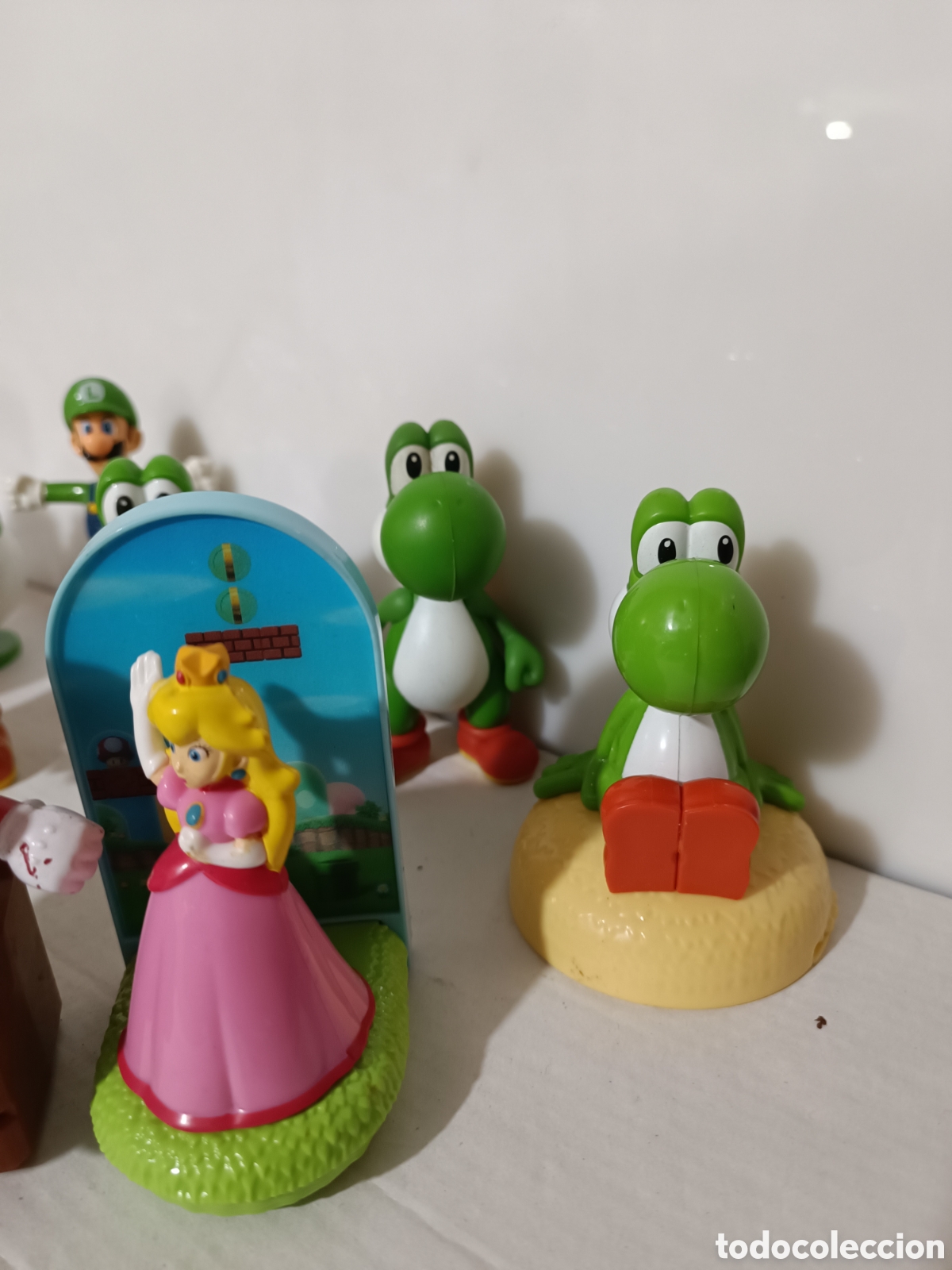 Figuras de goma y PVC: Figuras Mario Bros, McDonalds - Foto 2