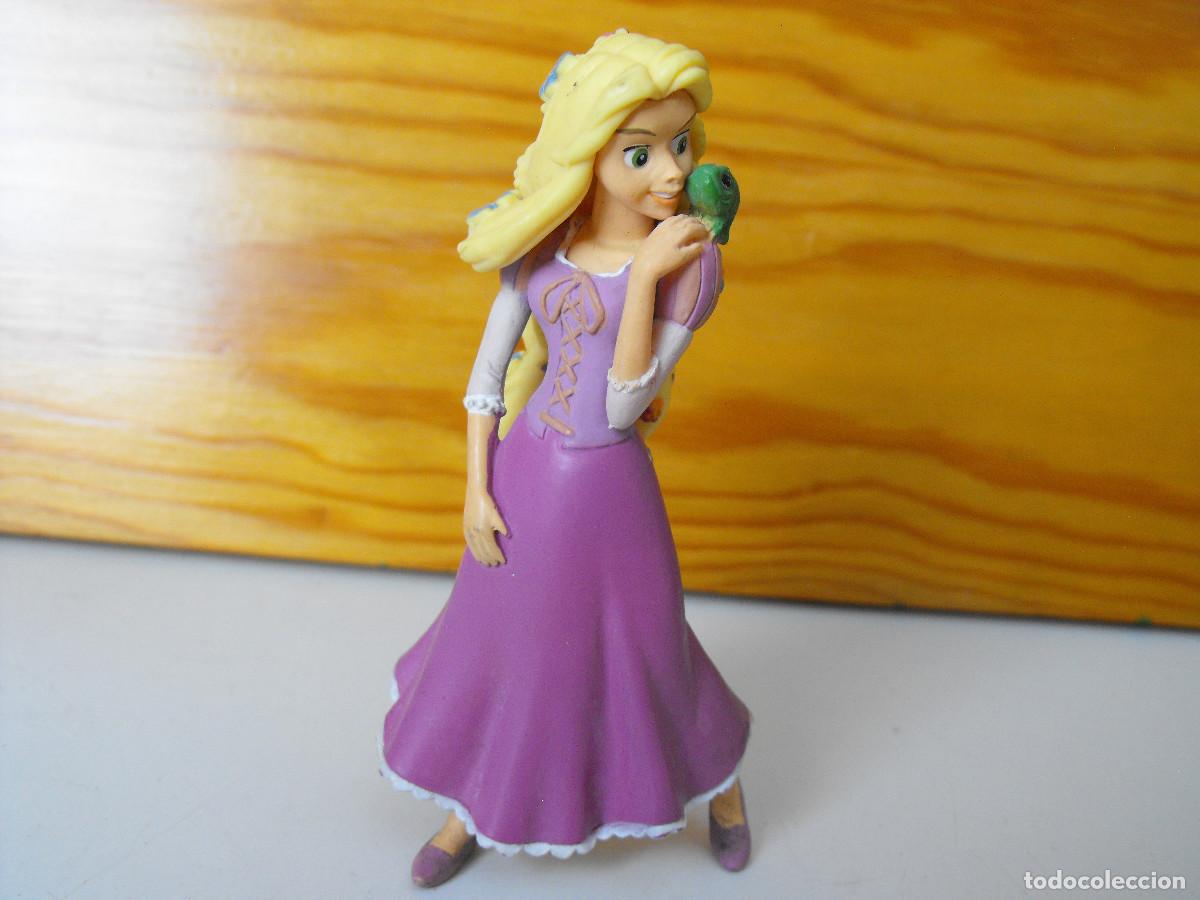 Figuras de goma y PVC: Figura de princesa. Disney BULLYLAND. - Foto 1