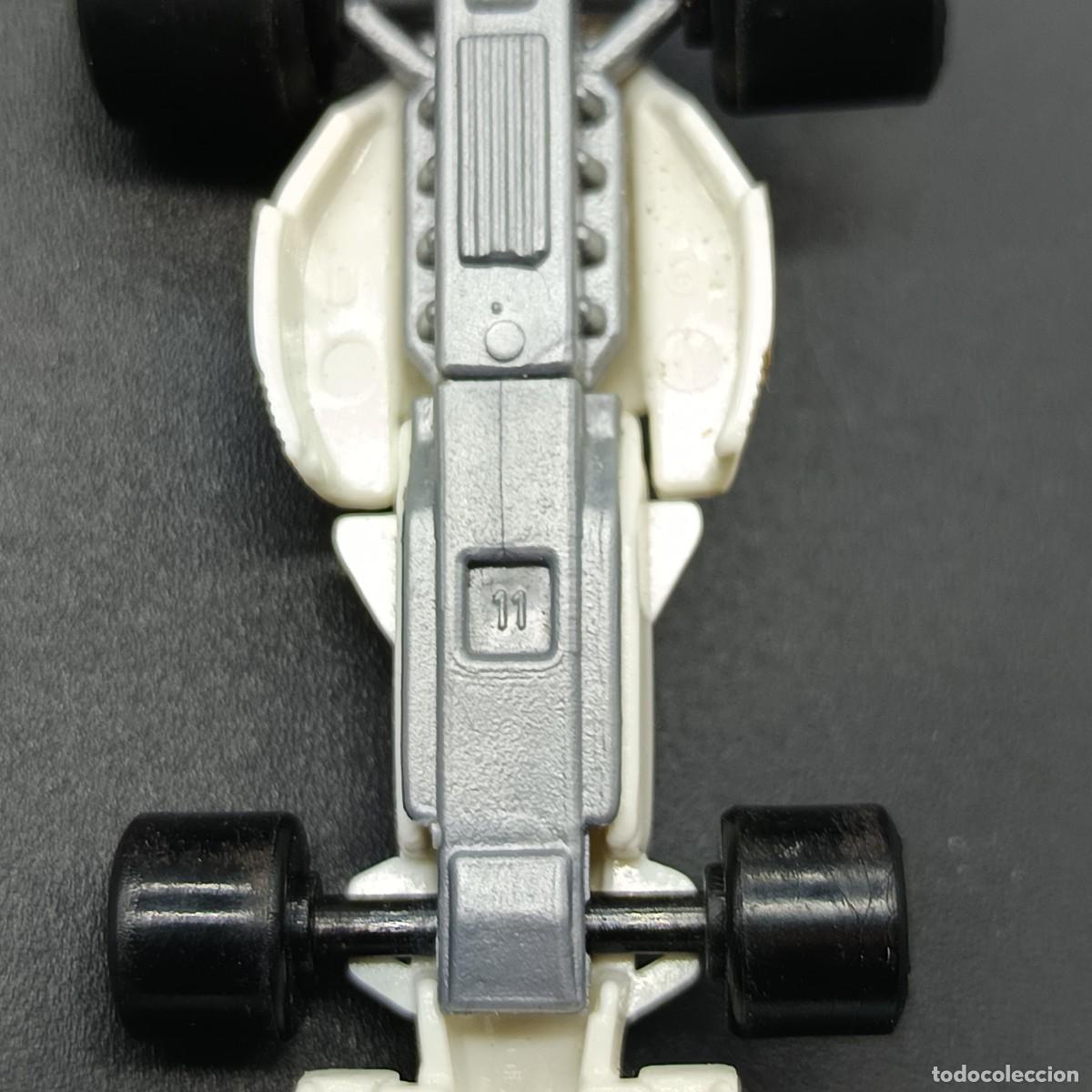 Figuras de goma y PVC: COCHE KINDER FORMULA 1 - Foto 2