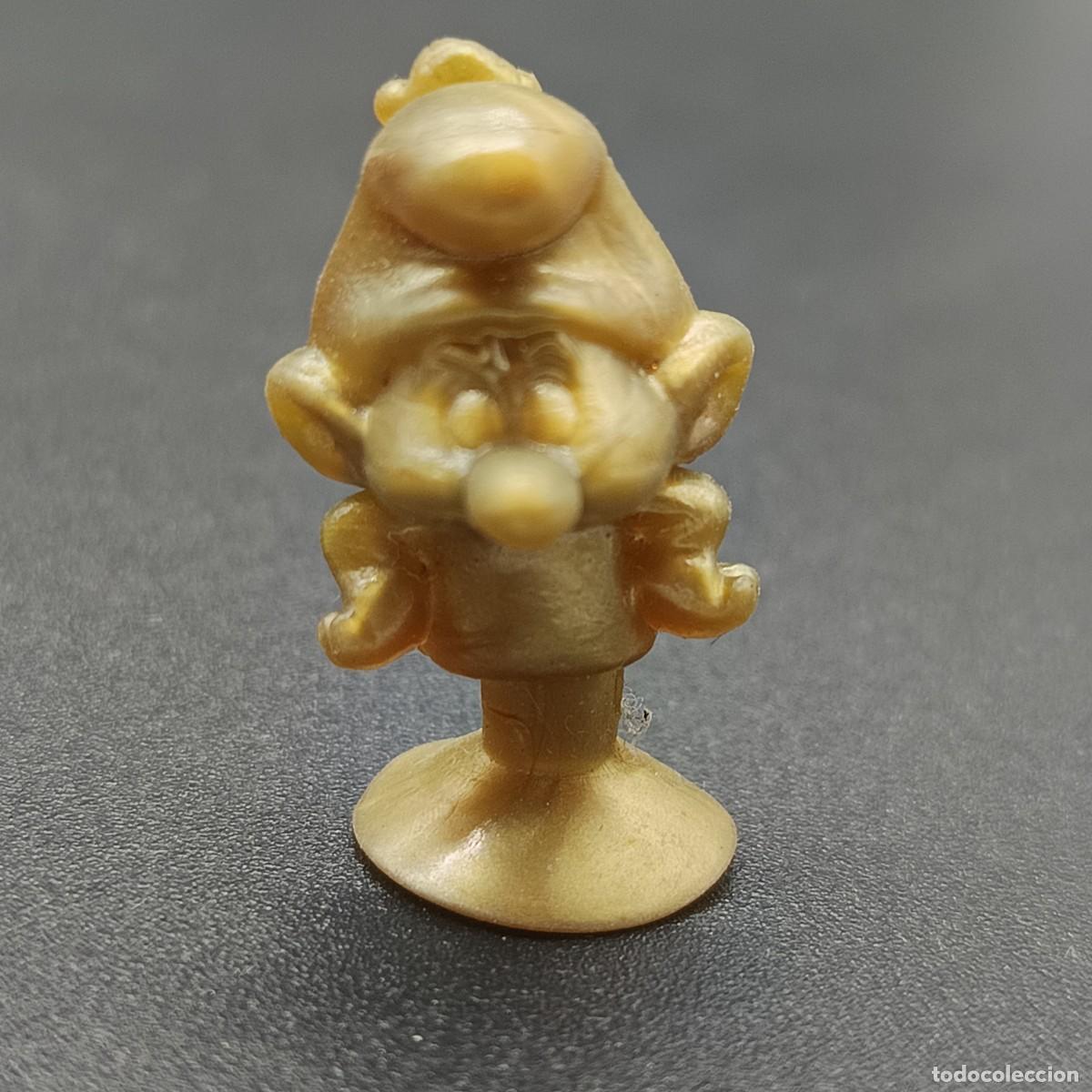 Figuras de goma y PVC: LDL STIKEEZ 2017 PITUFO DORADO - Foto 1