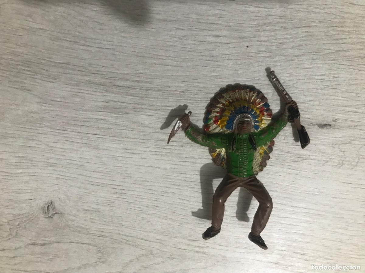 Figuras de goma y PVC: Lote de 3 indios realizados en plastico - Foto 3