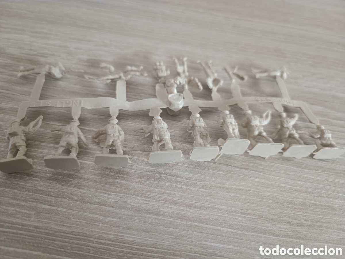 Figuras de goma y PVC: Colada de ingleses - montaplex - Foto 2