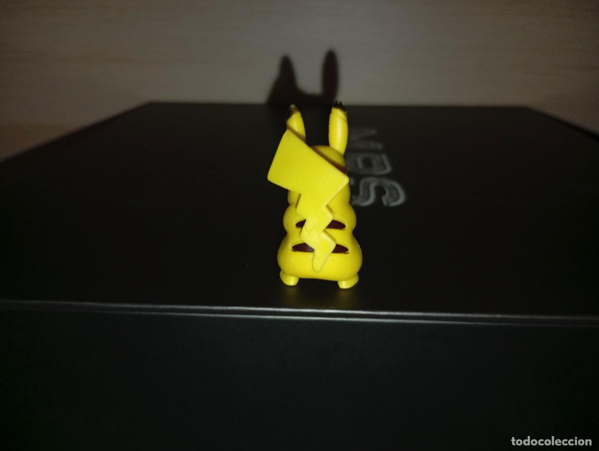 Figuras de goma y PVC: Mu&ntilde;eco figura Pikachu - Foto 3