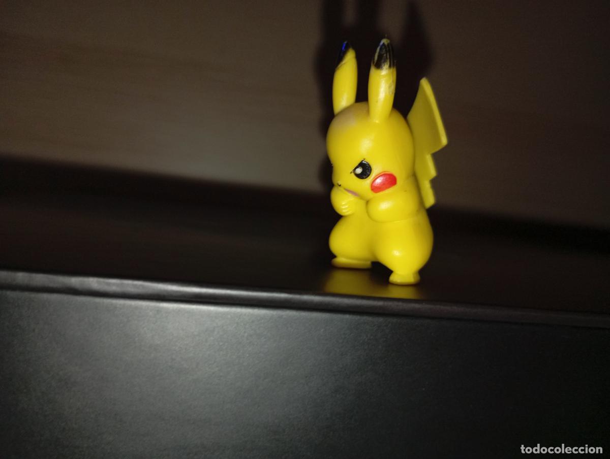 Figuras de goma y PVC: Mu&ntilde;eco figura Pikachu - Foto 5