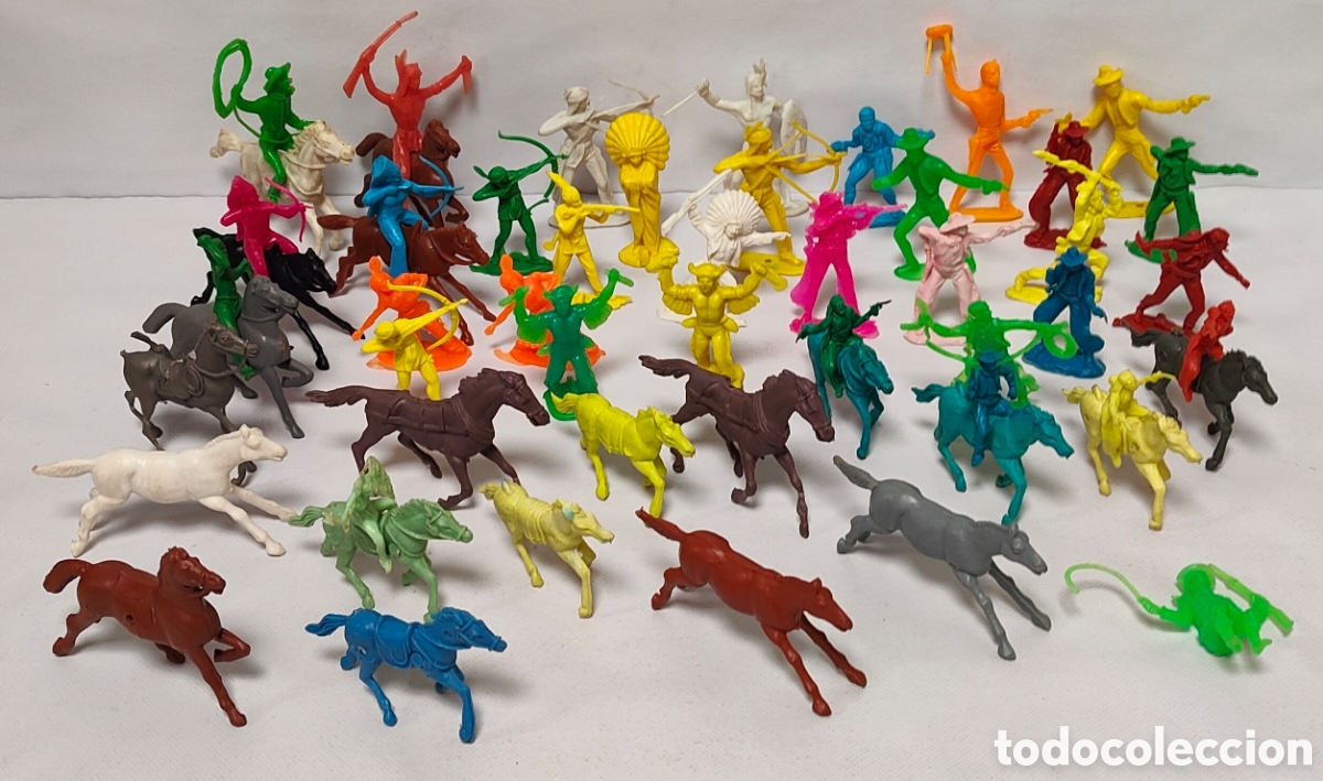 Figuras de goma y PVC: Lote Indios Y Vaqueros De Pl&aacute;stico Comansi A&ntilde;os 80 - Foto 1