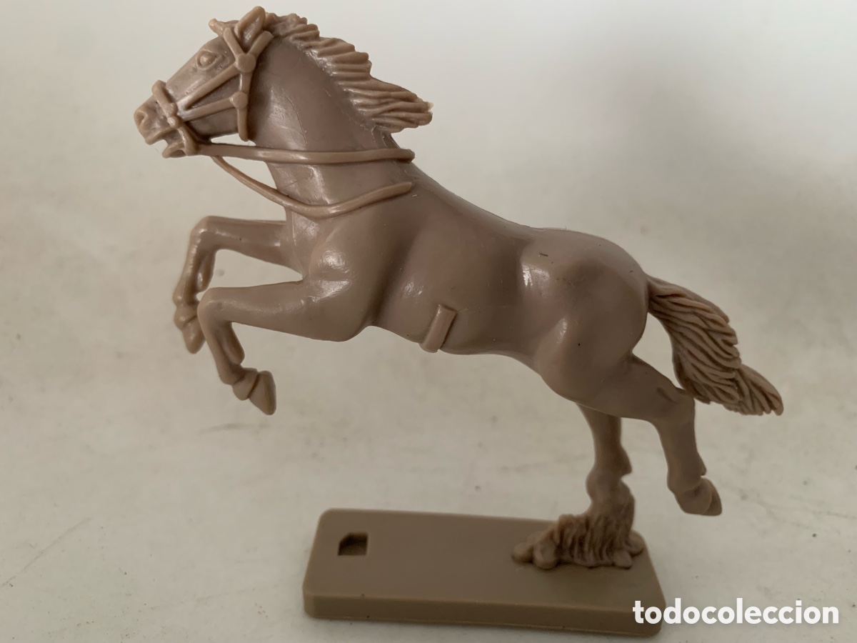 Figuras de goma y PVC: Figura caballo pl&aacute;stico 6 cm - Foto 1