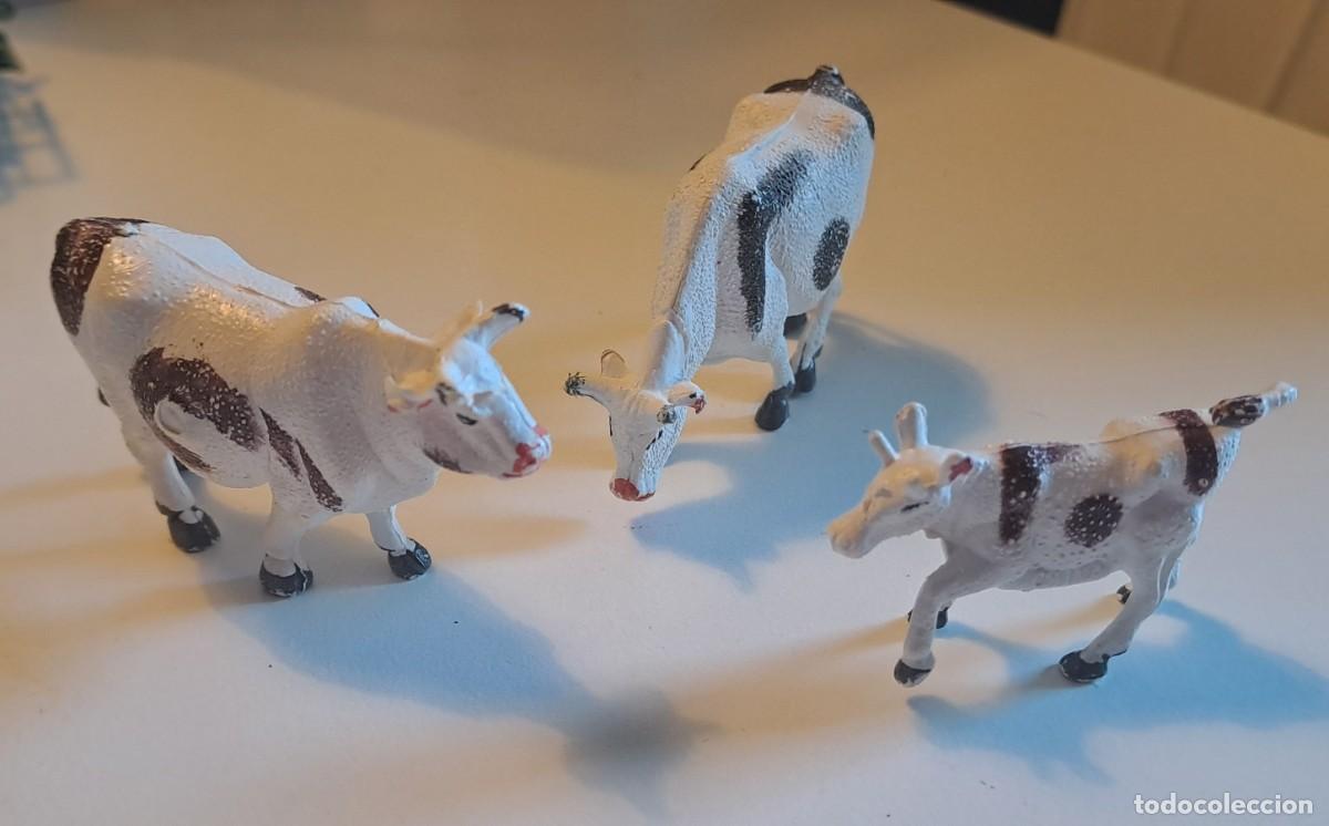 Figuras de goma y PVC: ANIMALES DE LA GRANJA - MINI FIGURAS DE VACA Y TERNEROS - Foto 2