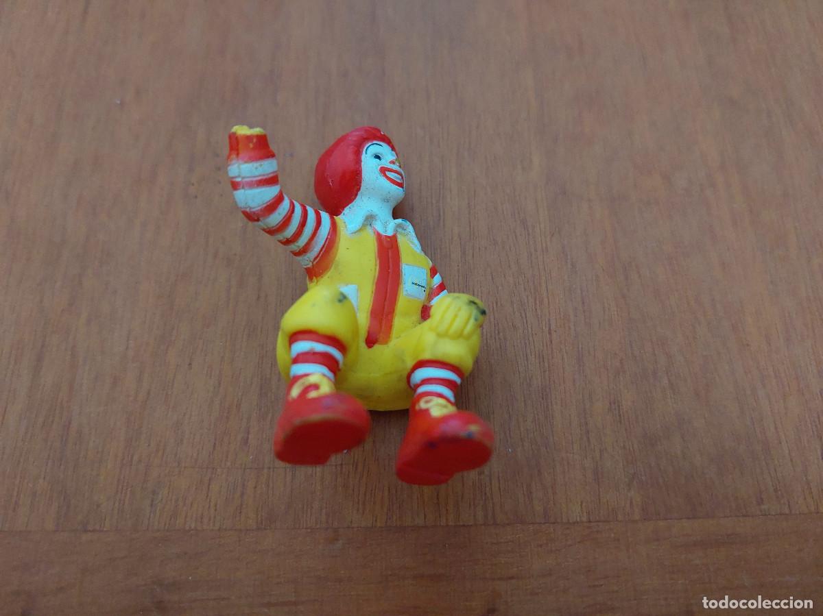 Gummi- und PVC-Figuren: PAYASO MCDONALDS. PARA SENTARSE EN EL FILO. ROZADO Y CON MANO ROTA. PEQUE&Ntilde;O FORMATO. B-5