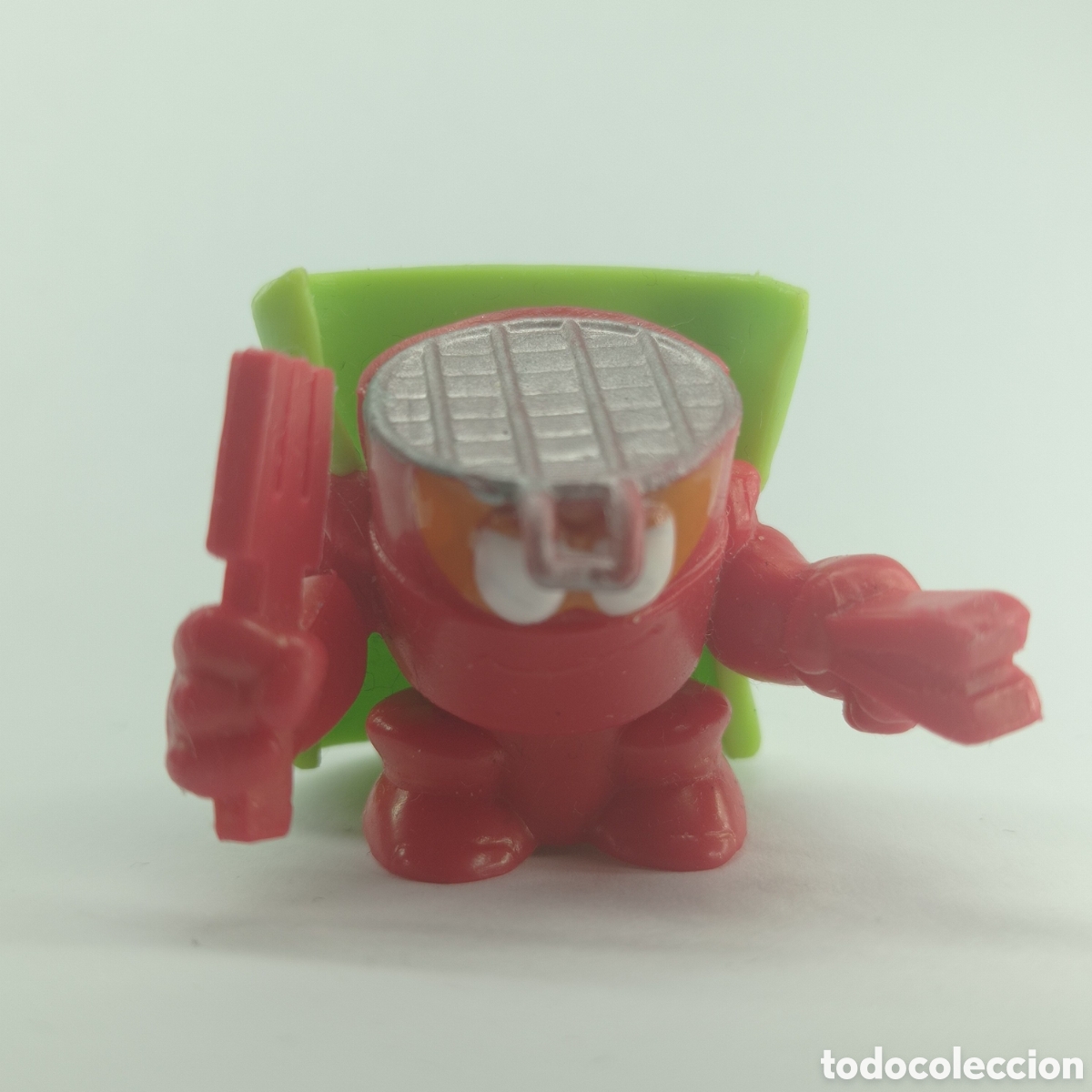 Figuras de Goma y PVC: Superthing superzings n&ordm;272. Barbecool (rojo) Serie 4