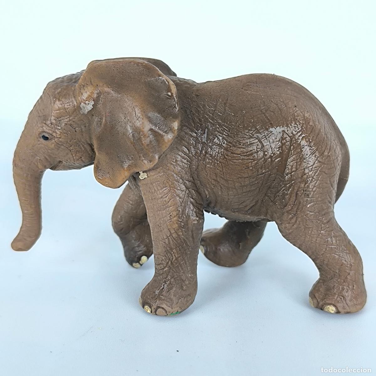 Figuras de goma y PVC: CRIA ELEFANTE SCHLEICH 2003 - Foto 1