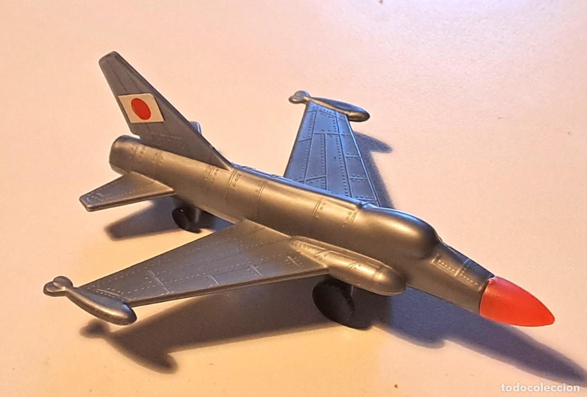 Figuras de goma y PVC: AVIONCITO DE COMBATE DE PLASTICO (11 cm) - Foto 1