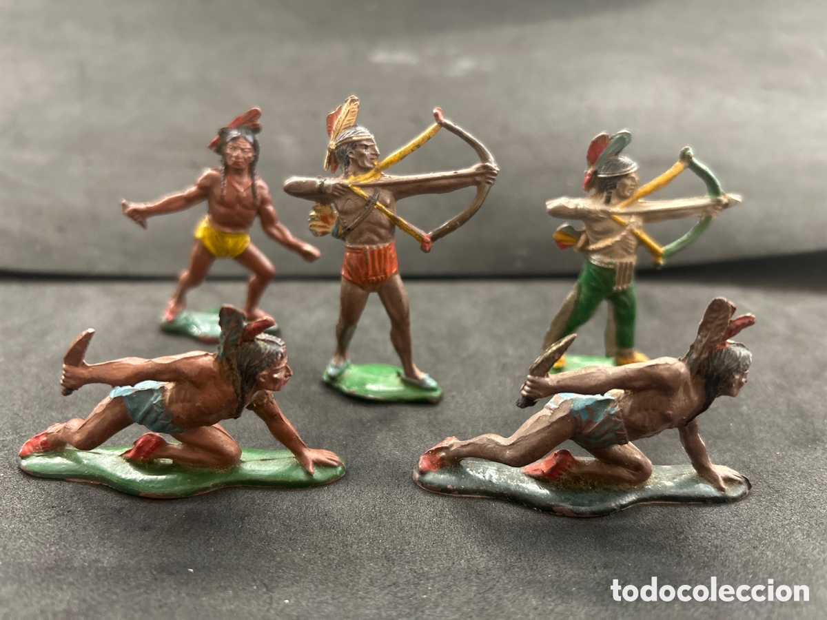 Figuras de goma y PVC: Teixido, Lote 5 figuras indios - Foto 1