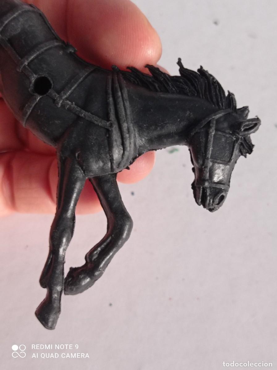Figuras de goma y PVC: caballo para carreta de COMANSI - Foto 2