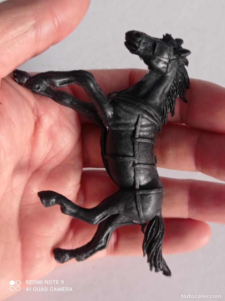 Figuras de goma y PVC: caballo para carreta de COMANSI - Foto 3