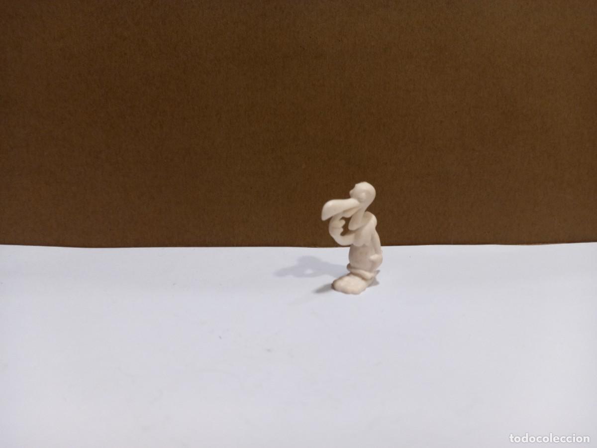Figuras de goma y PVC: FIGURA DUNKIN / COMPRA M&Iacute;NIMA 5&euro; - Foto 1