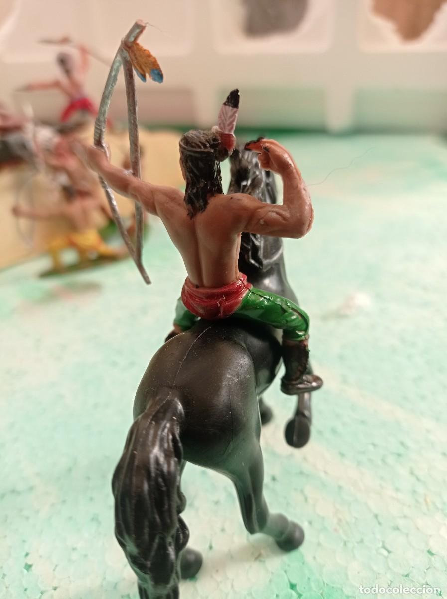 Figuras de goma y PVC: Indio de goma con caballo de comansi - Foto 3
