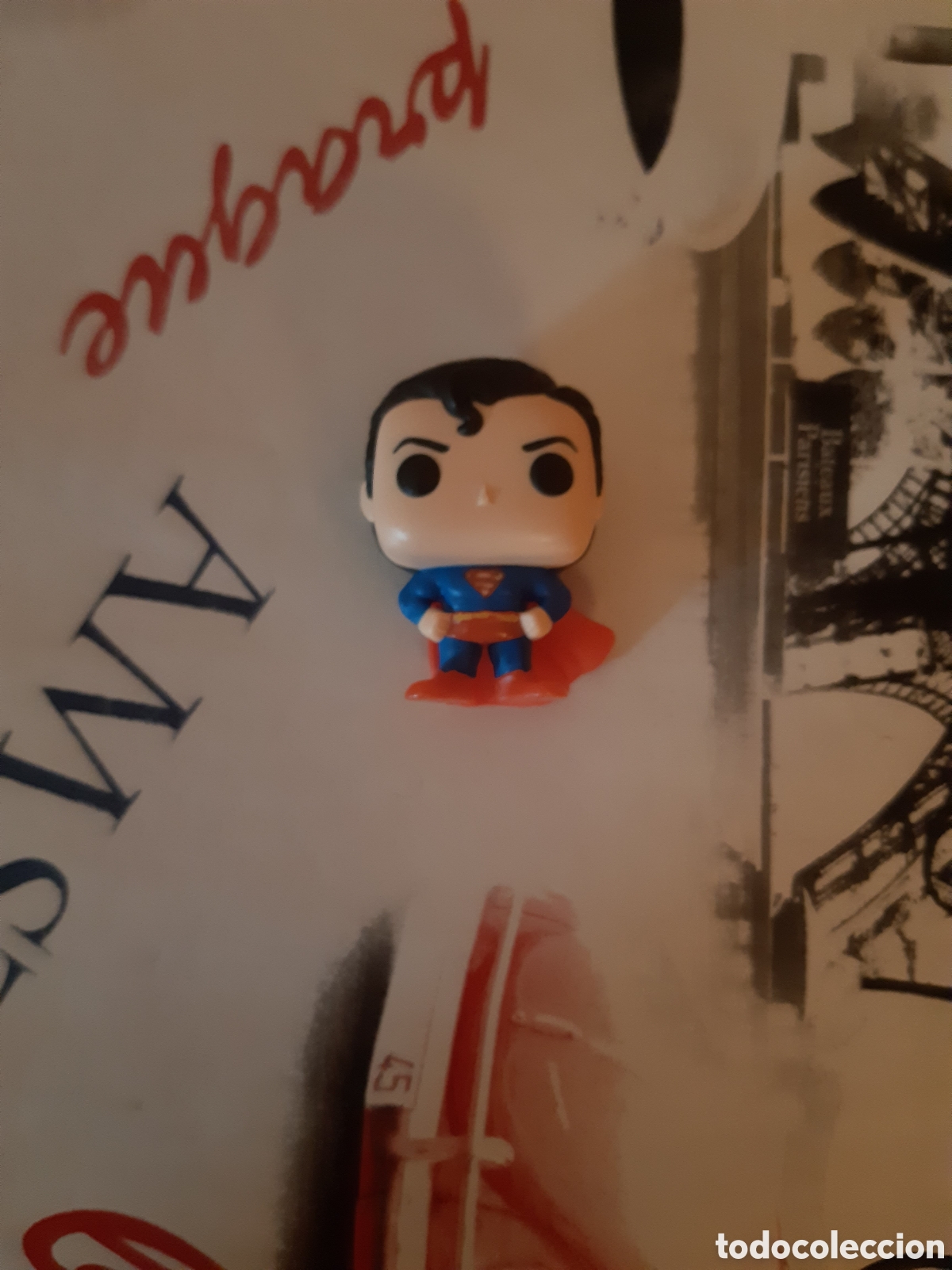 Figuras de goma Kinder: Funko Superman Kinder Joy Marvel Dc - Foto 1