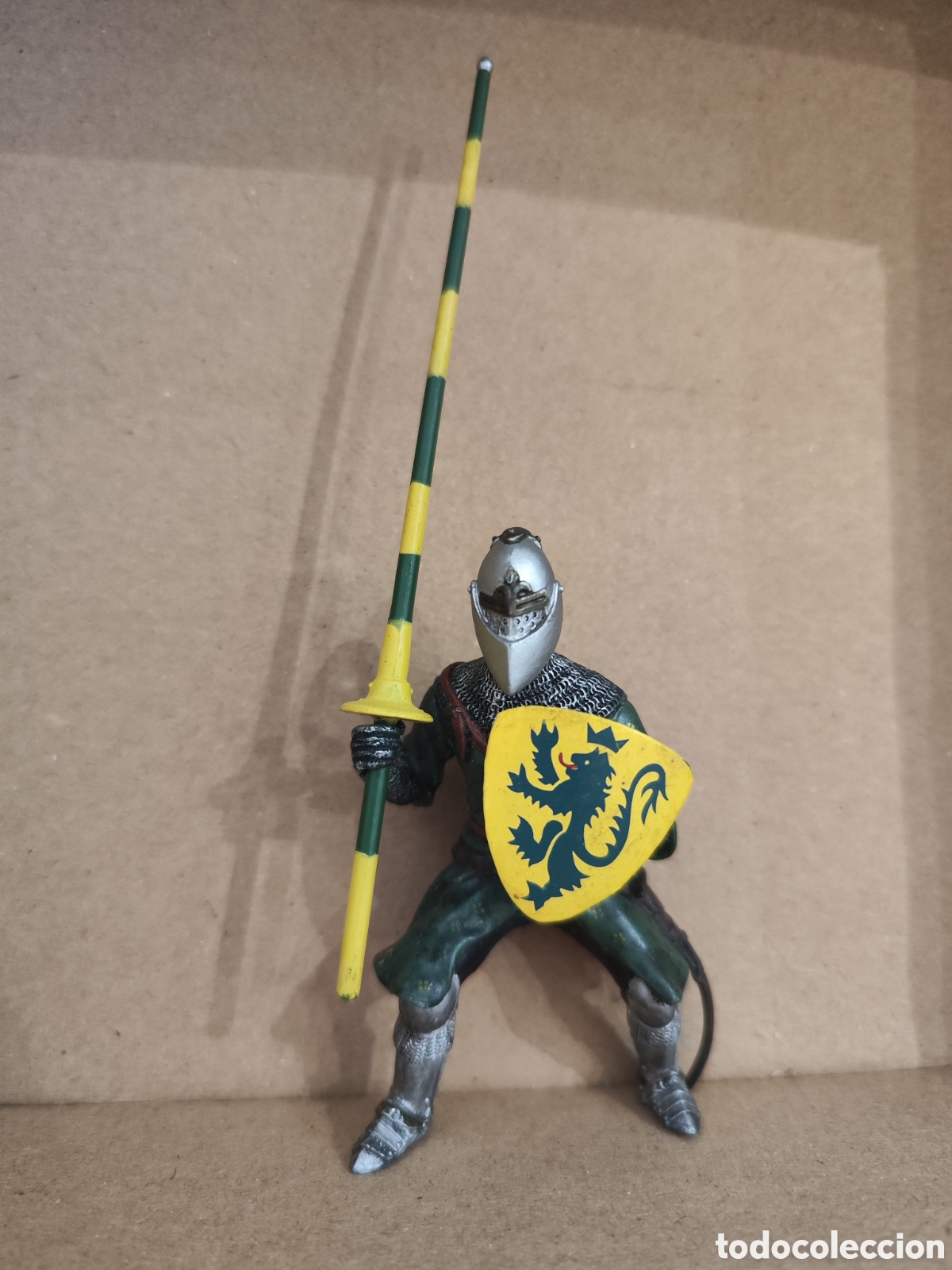 Gummi- und PVC-Figuren: Caballero figura sin caballo