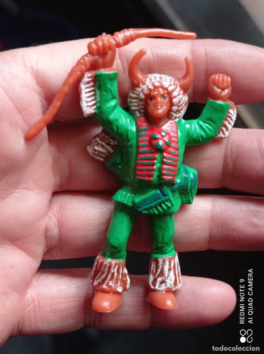 Figuras de goma y PVC: INDIO con arco de COMANSI - Foto 1