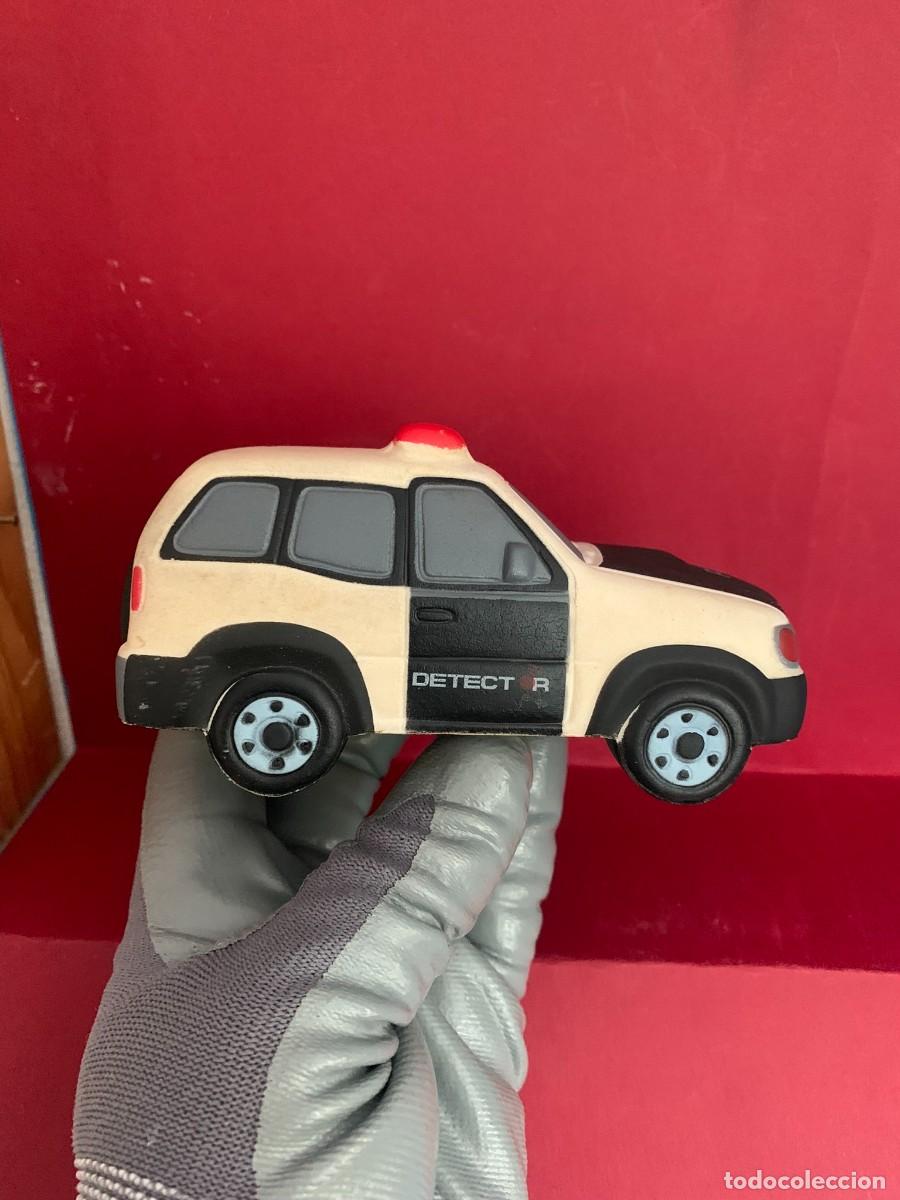 Figuras de goma y PVC: COCHE DE POLIC&Iacute;A DE GOMA - Foto 8