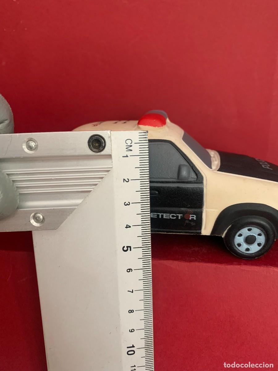 Figuras de goma y PVC: COCHE DE POLIC&Iacute;A DE GOMA - Foto 18