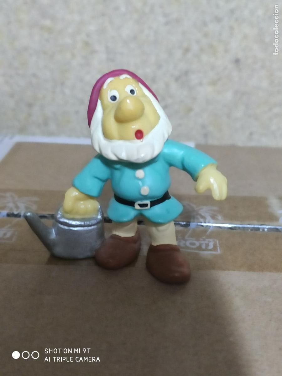 Figuras de goma y PVC: enano de blancanieves con regadera bullyland - Foto 1