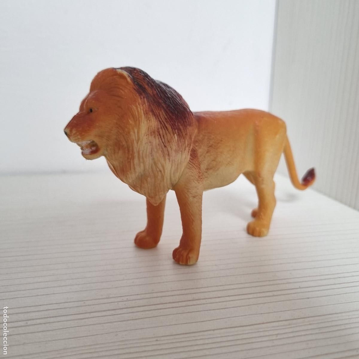 Figuras de goma y PVC: FIGURA LE&Oacute;N - ANIMAL - Foto 1