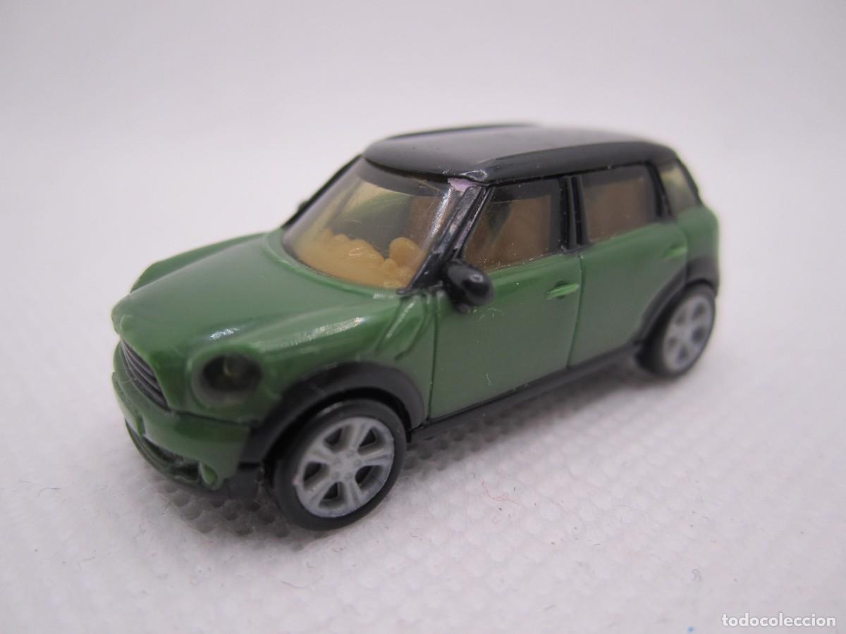 Figuras de goma Kinder: coche mini kinder sd244 licensed by bmw - Foto 1