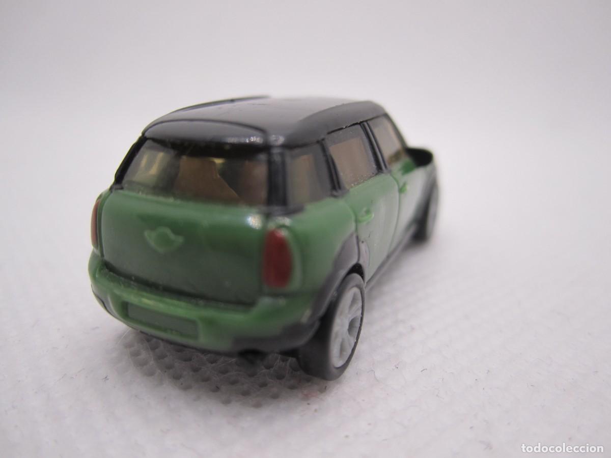 Figuras de goma Kinder: coche mini kinder sd244 licensed by bmw - Foto 3