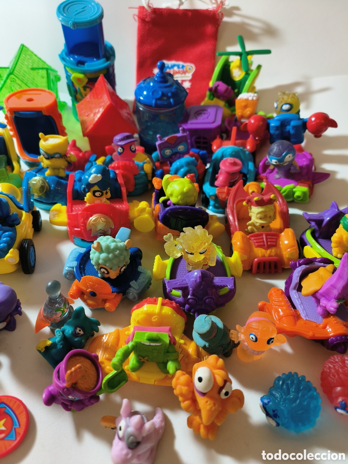 Figuras de goma y PVC: Mu&ntilde;ecos Super Zing y complementos - Foto 4