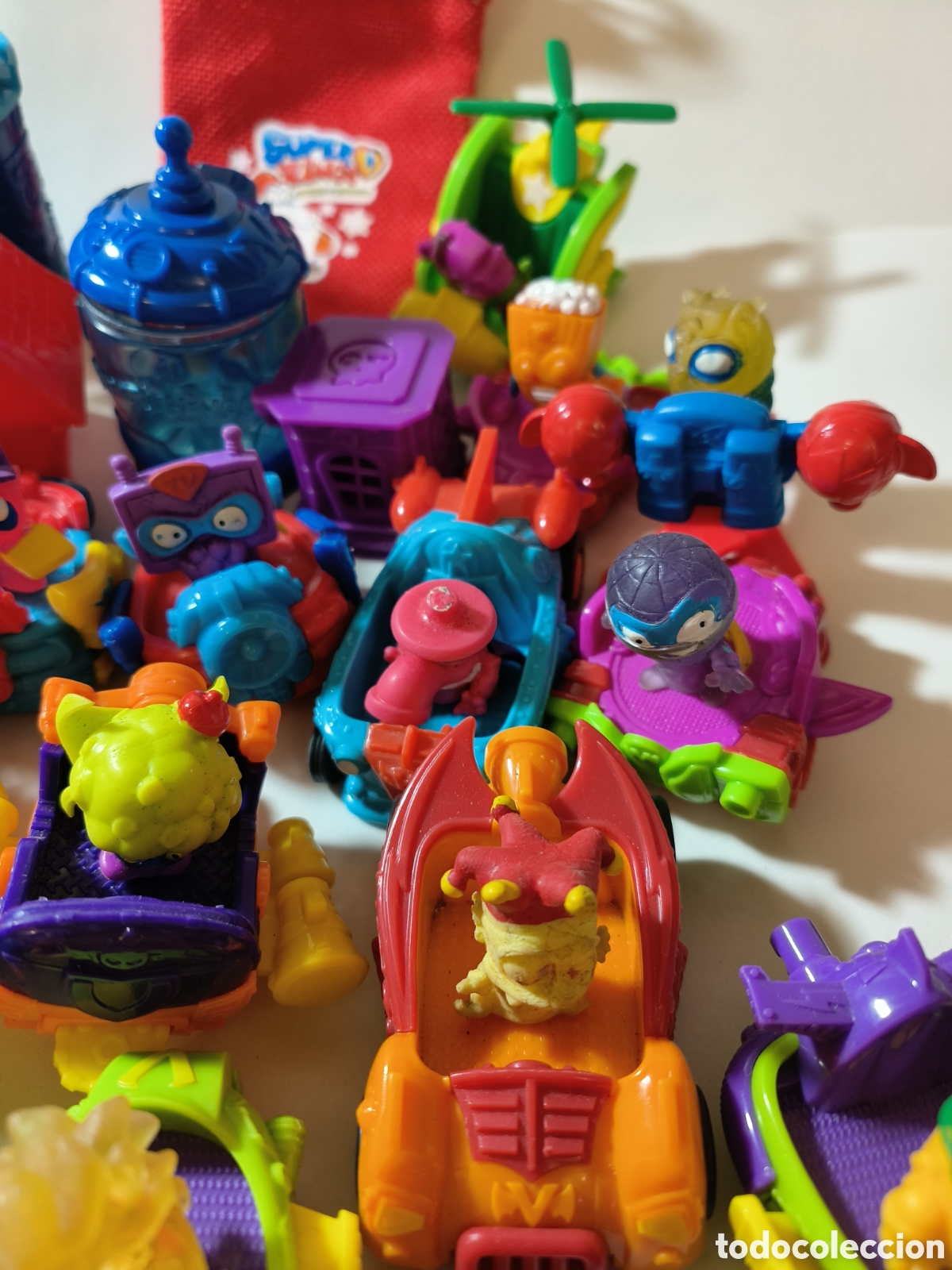 Figuras de goma y PVC: Mu&ntilde;ecos Super Zing y complementos - Foto 6